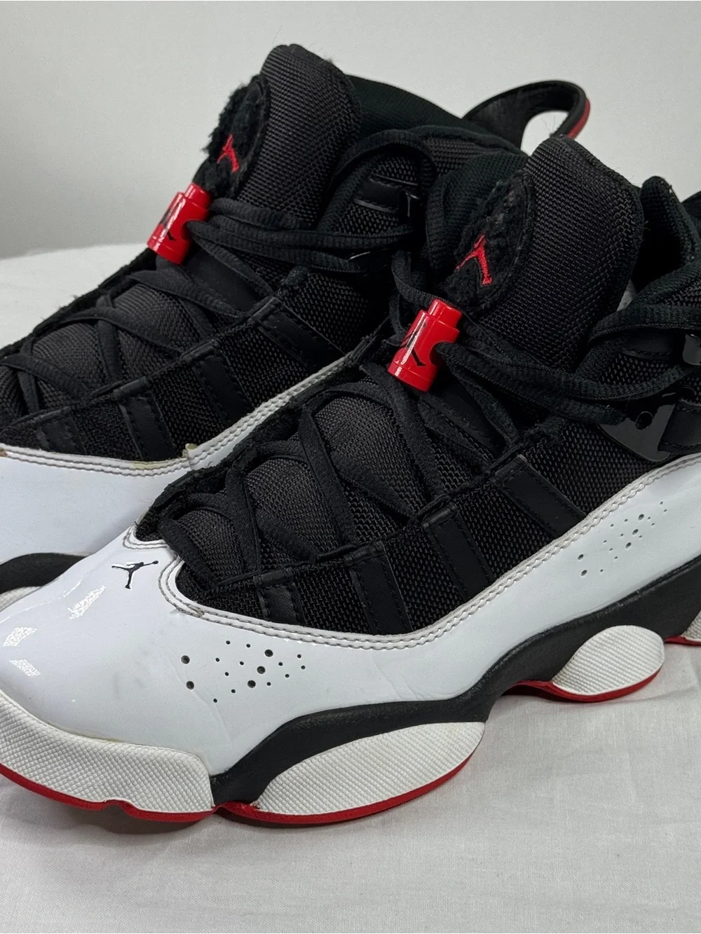 Air Jordan 6 Rings in excellent pre-owned condition.